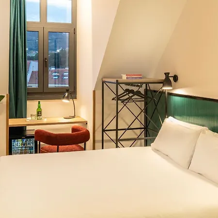 Axel - Adults Only 4*