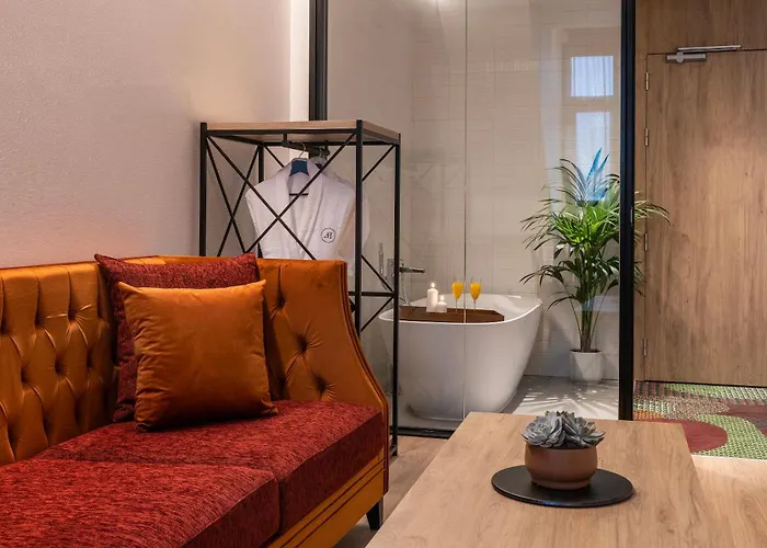 Axel - Adults Only 4*