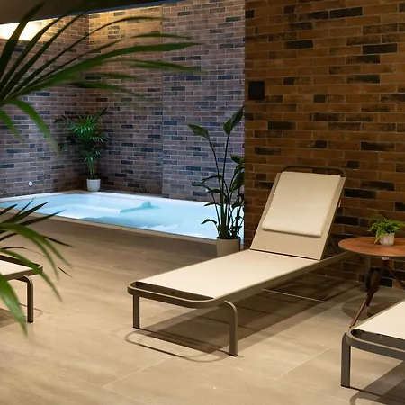 Axel - Adults Only 4*