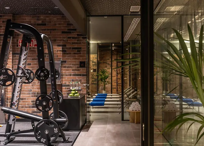 Axel - Adults Only فندق